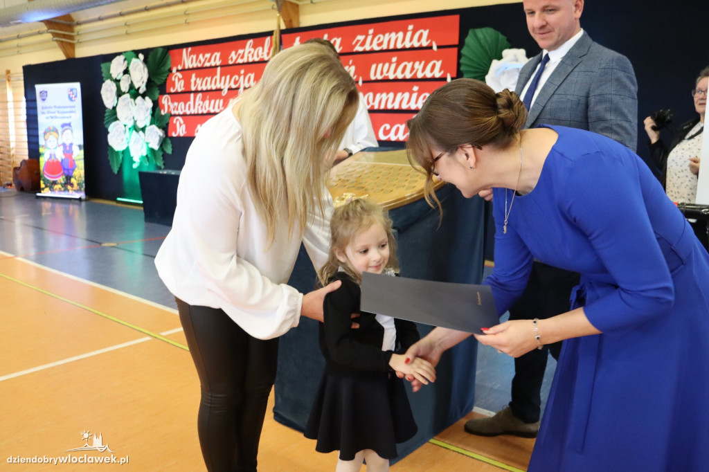 Nadanie imienia szkole podstawowej w Wilkowicach