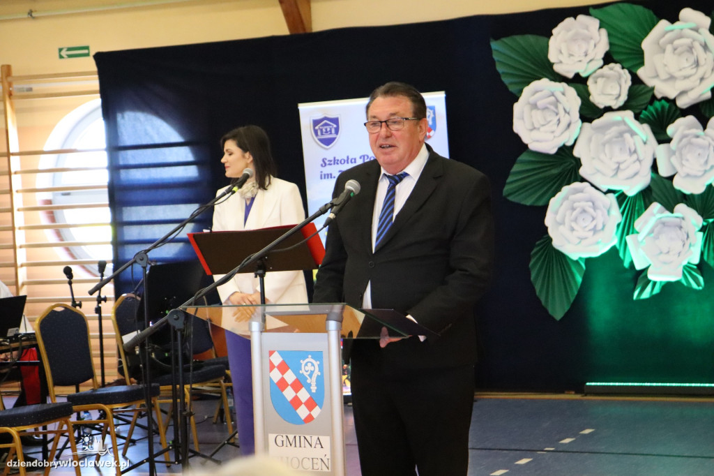 Nadanie imienia szkole podstawowej w Wilkowicach
