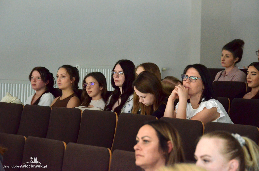 Wizyta studentów i profesorów z USA w PANS