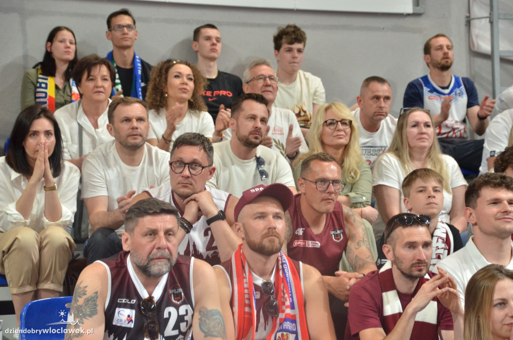 Kibice na meczu nr 5 Anwil vs Spójnia