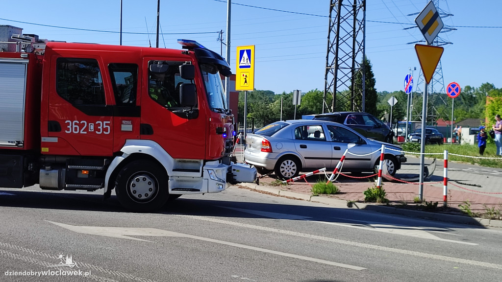 Zderzenie na skrzyżowaniu Zielnej i Papieżki