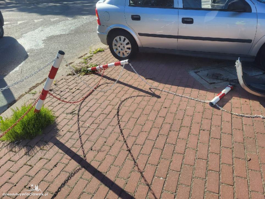 Zderzenie na skrzyżowaniu Zielnej i Papieżki