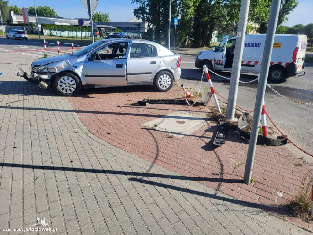 Zderzenie na skrzyżowaniu Zielnej i Papieżki