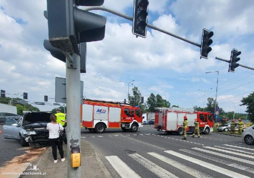 Zderzenie na skrzyżowaniu z DK91