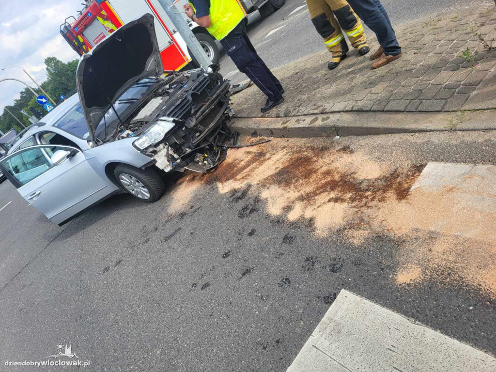 Zderzenie na skrzyżowaniu z DK91