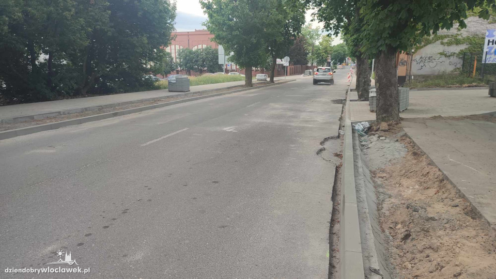 Wyszyńskiego z nową nawierzchnią i chodnikami