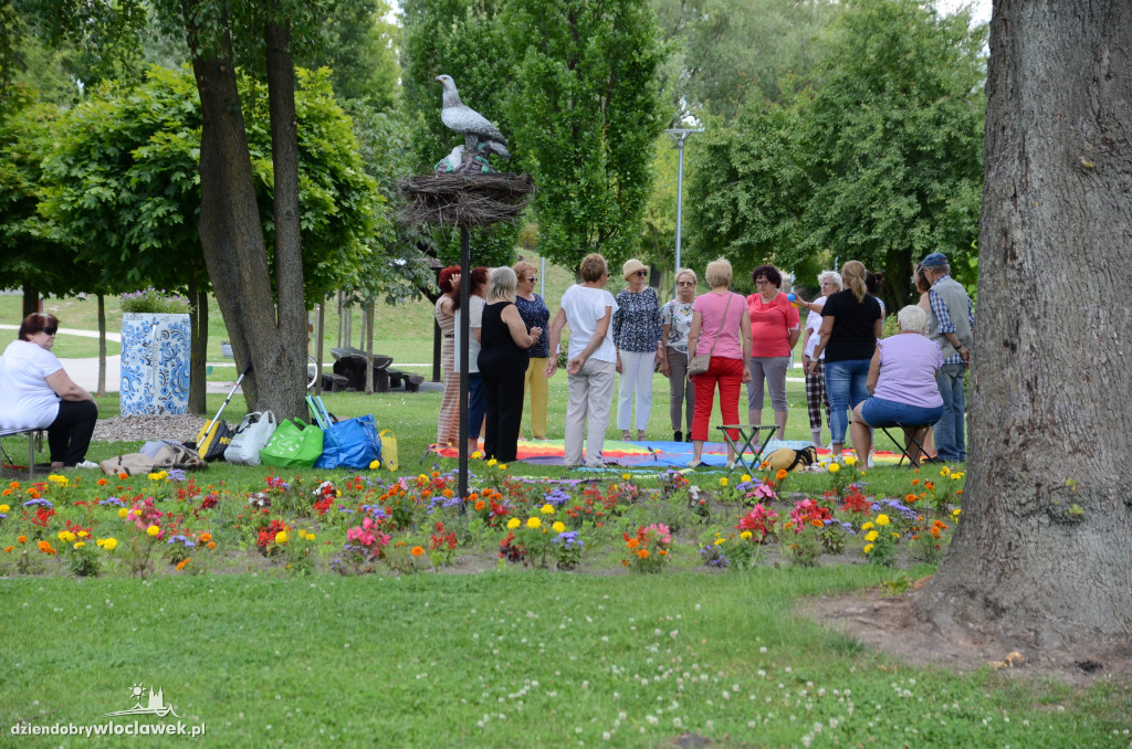 Seniorzy integrowali się w parku na Słodowie