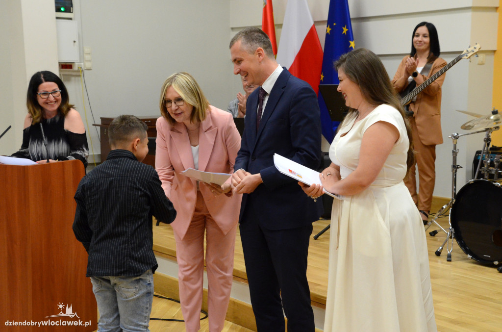 Wręczenie uczniom stypendiów Prezydenta Włocławka