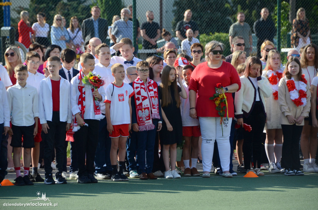 Biało-czerwone zakończenie roku w SP nr 20