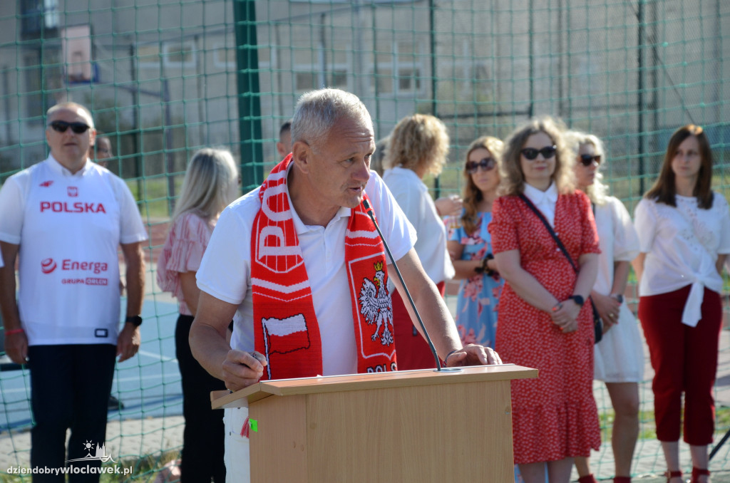 Biało-czerwone zakończenie roku w SP nr 20