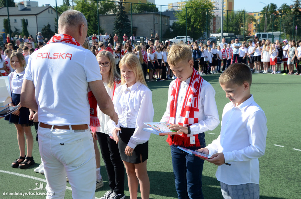 Biało-czerwone zakończenie roku w SP nr 20
