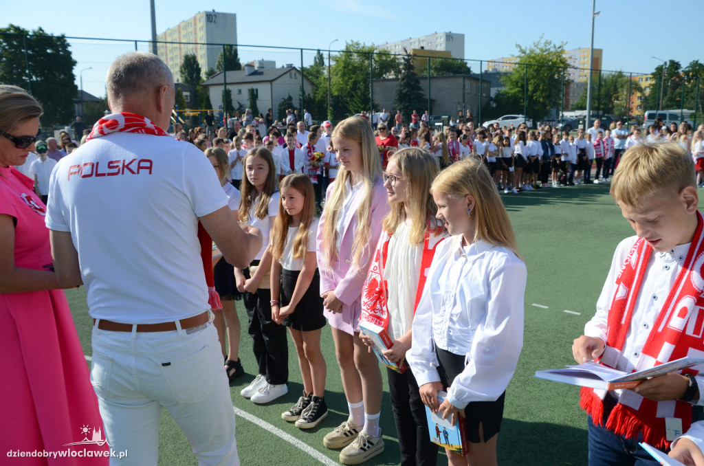 Biało-czerwone zakończenie roku w SP nr 20