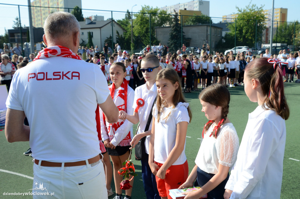 Biało-czerwone zakończenie roku w SP nr 20