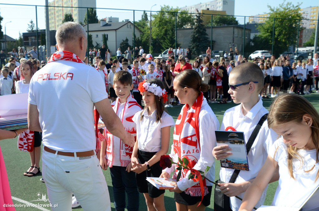 Biało-czerwone zakończenie roku w SP nr 20