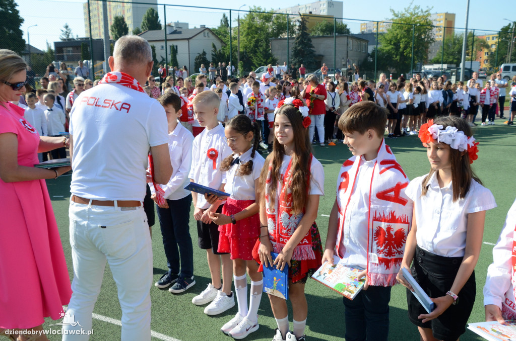 Biało-czerwone zakończenie roku w SP nr 20