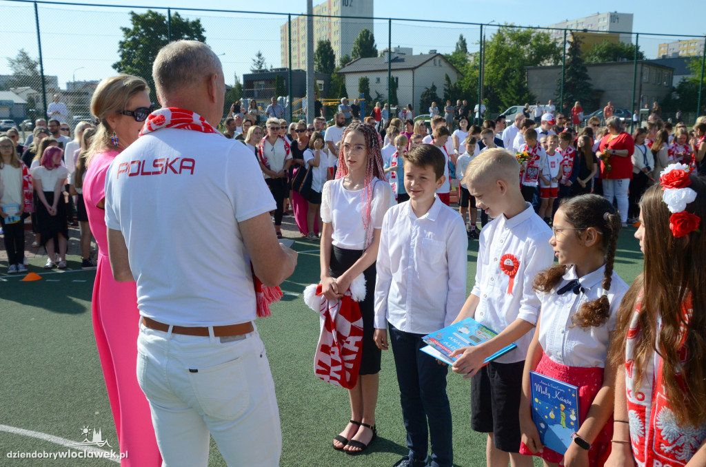 Biało-czerwone zakończenie roku w SP nr 20