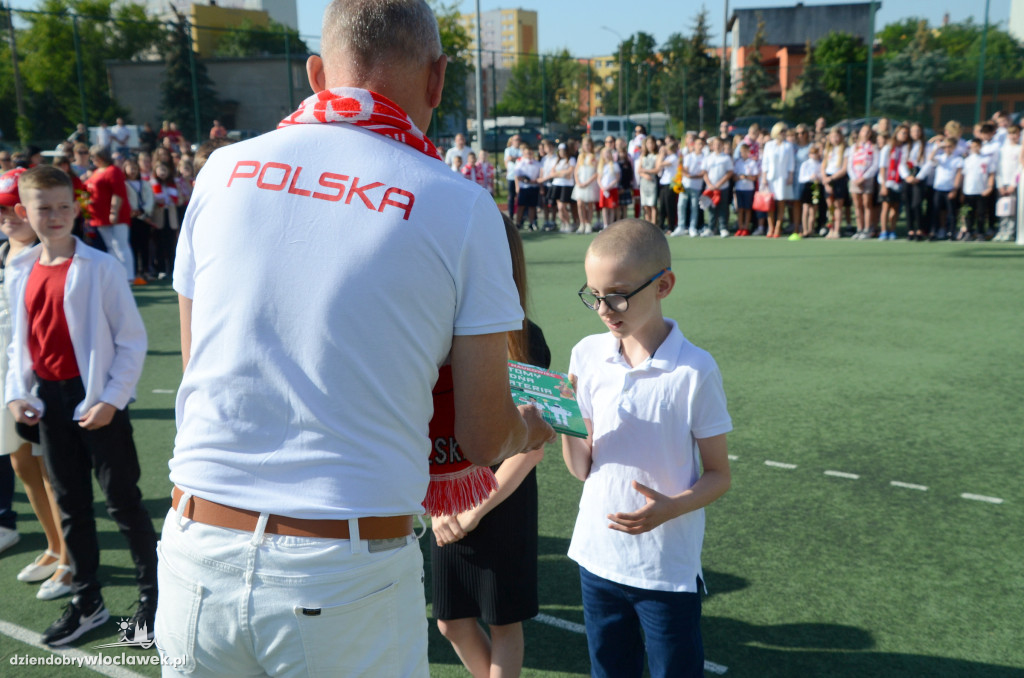 Biało-czerwone zakończenie roku w SP nr 20