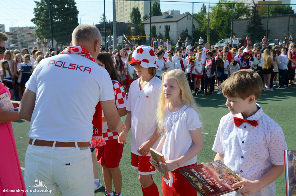 Biało-czerwone zakończenie roku w SP nr 20