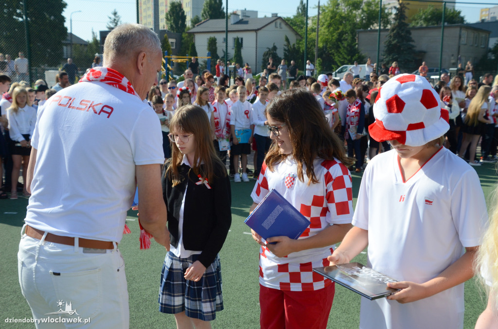 Biało-czerwone zakończenie roku w SP nr 20