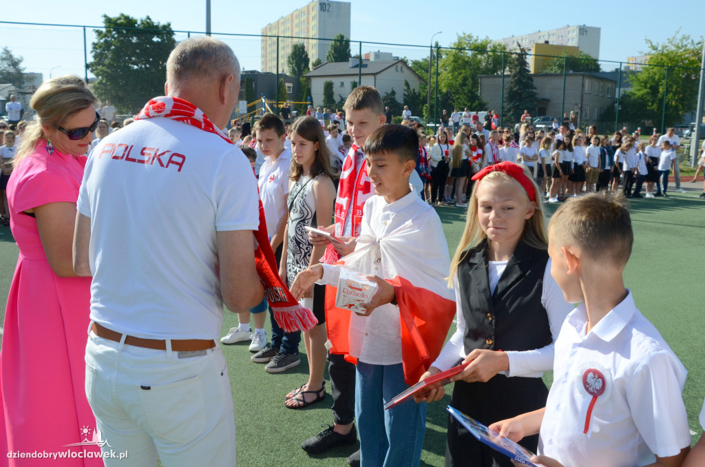 Biało-czerwone zakończenie roku w SP nr 20