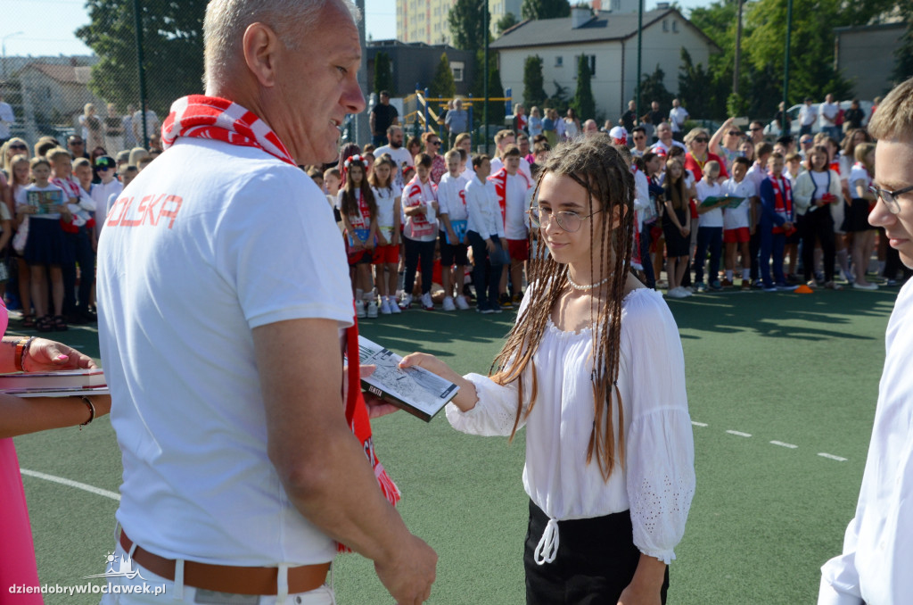 Biało-czerwone zakończenie roku w SP nr 20