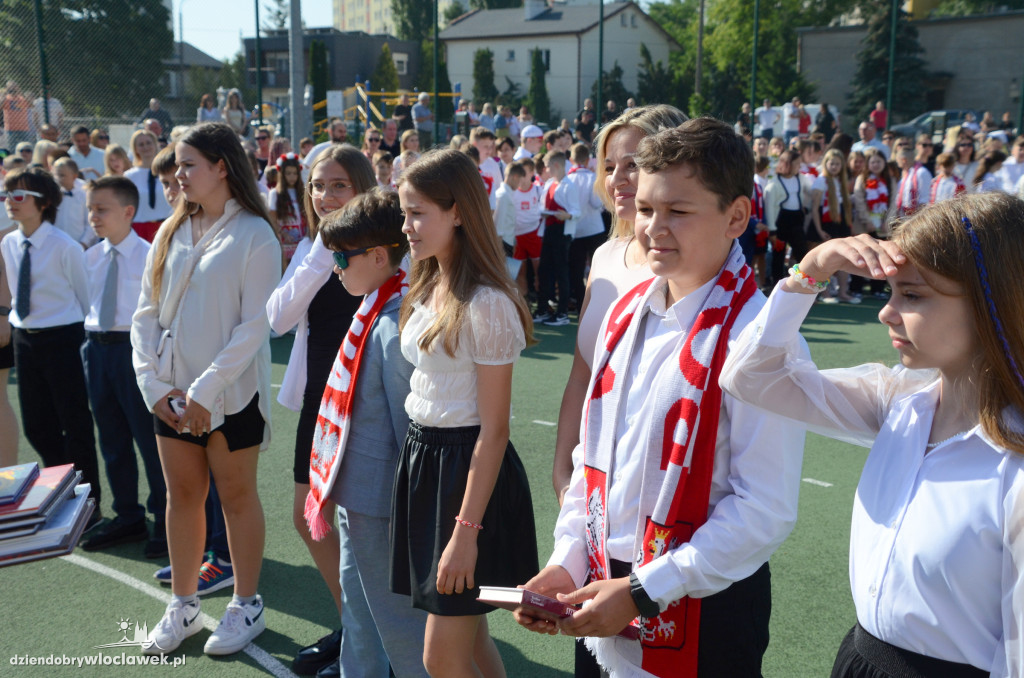 Biało-czerwone zakończenie roku w SP nr 20