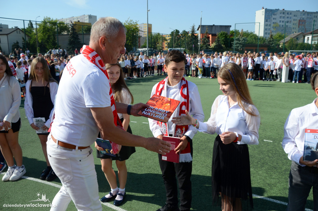 Biało-czerwone zakończenie roku w SP nr 20
