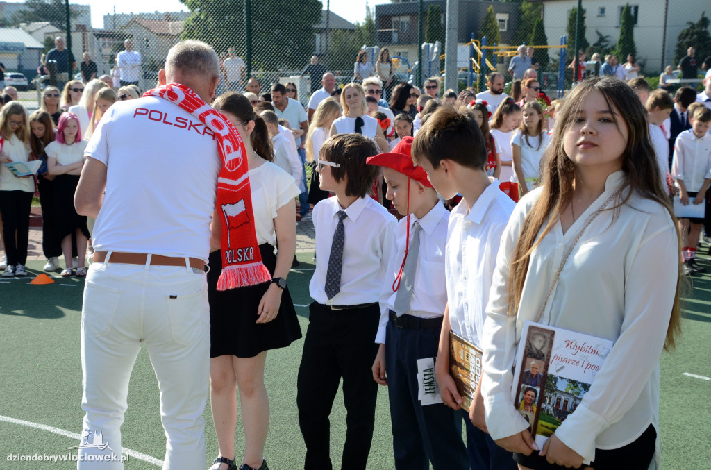Biało-czerwone zakończenie roku w SP nr 20