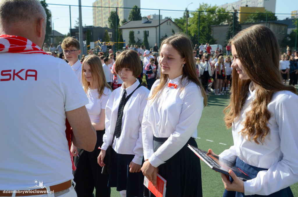 Biało-czerwone zakończenie roku w SP nr 20