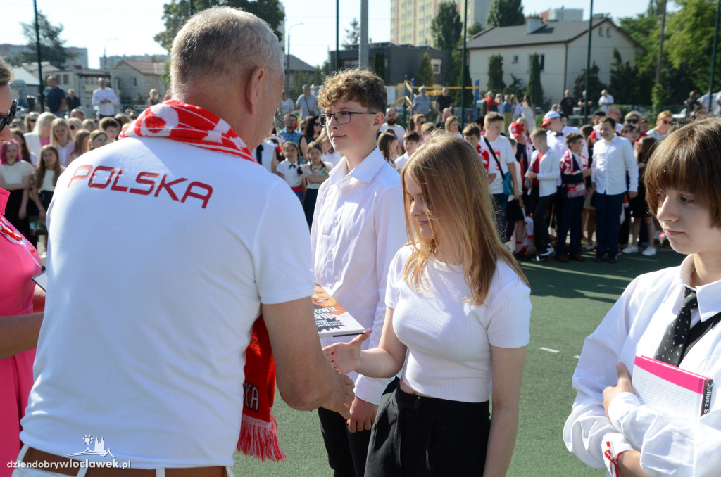 Biało-czerwone zakończenie roku w SP nr 20