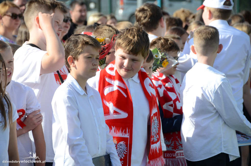 Biało-czerwone zakończenie roku w SP nr 20