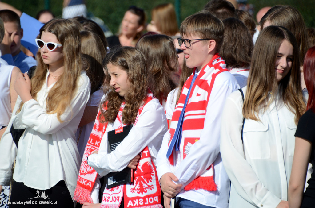 Biało-czerwone zakończenie roku w SP nr 20