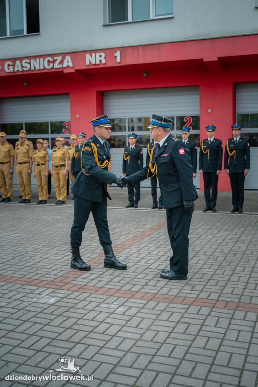 Zmiana służby i ślubowanie strażaków PSP Włocławek
