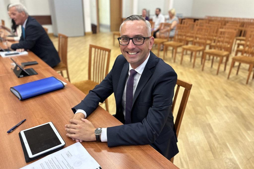 Ślubowanie nowego radnego