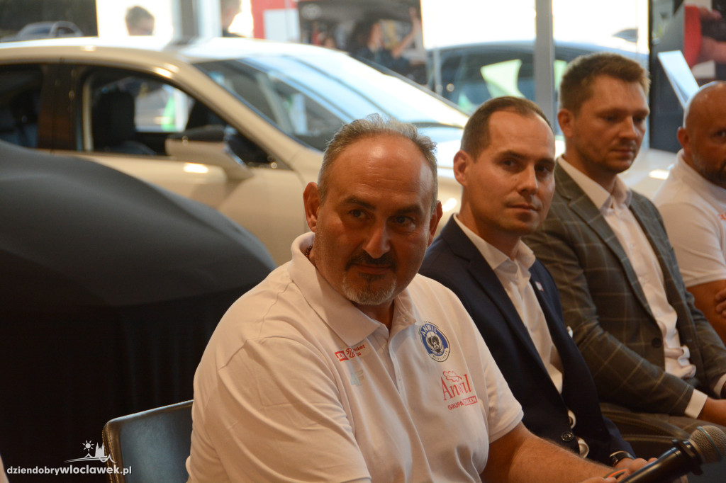 Koszykarze Anwilu będa jeździć toyotami