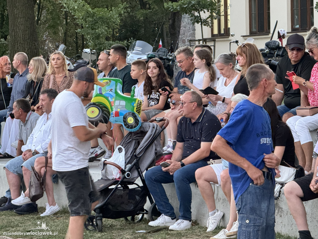 Piasek gwiazdą dożynek Brześcia Kujawskiego