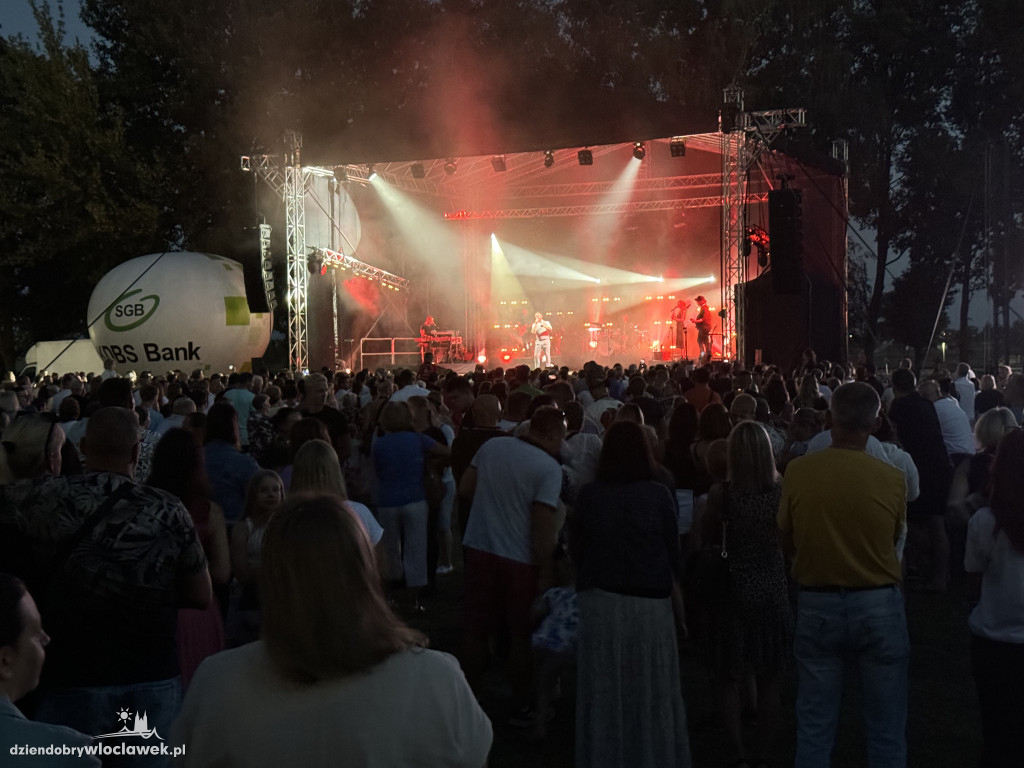 Piasek gwiazdą dożynek Brześcia Kujawskiego