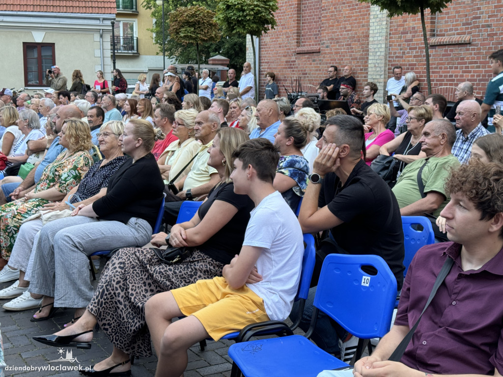 Koncert na leżakach: Przystanek Kultura