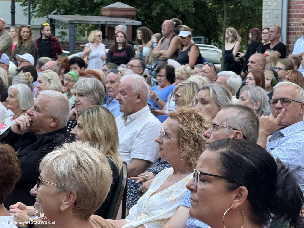 Koncert na leżakach: Przystanek Kultura