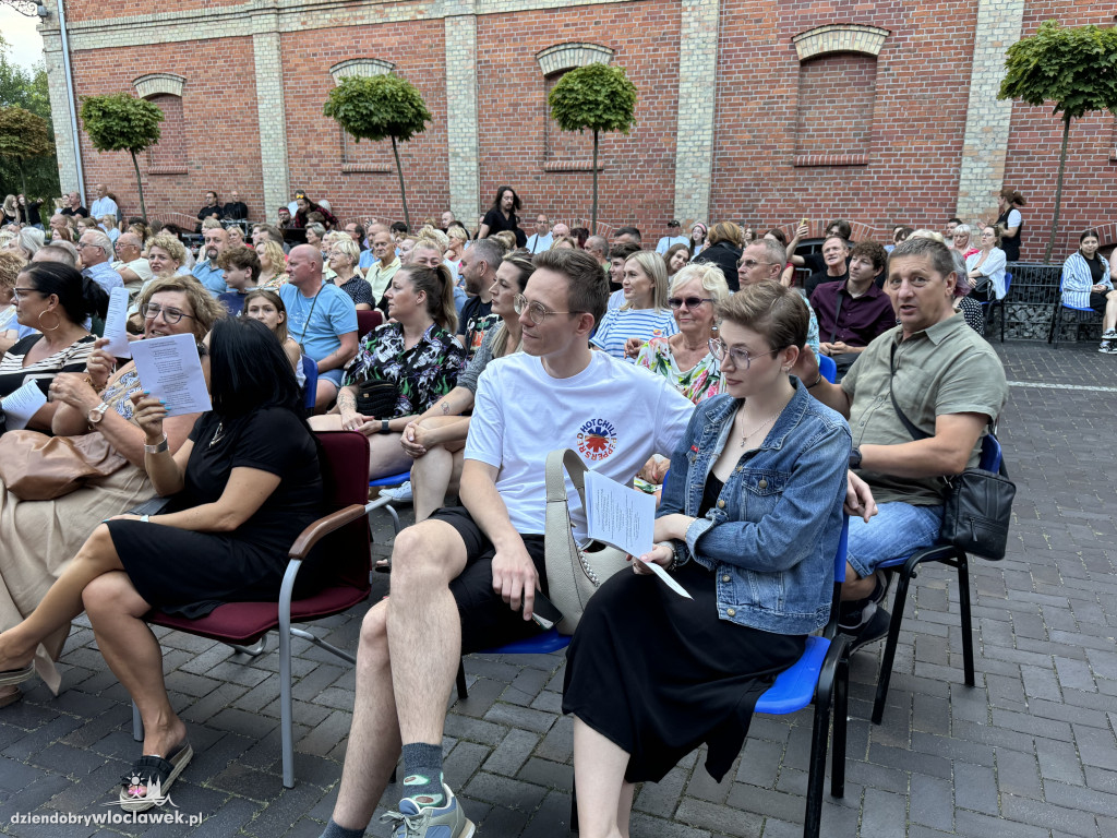 Koncert na leżakach: Przystanek Kultura