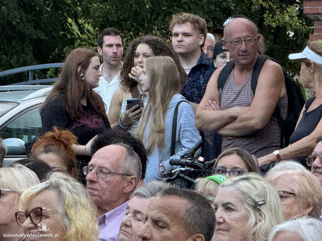 Koncert na leżakach: Przystanek Kultura