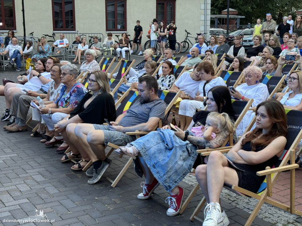 Koncert na leżakach: Przystanek Kultura