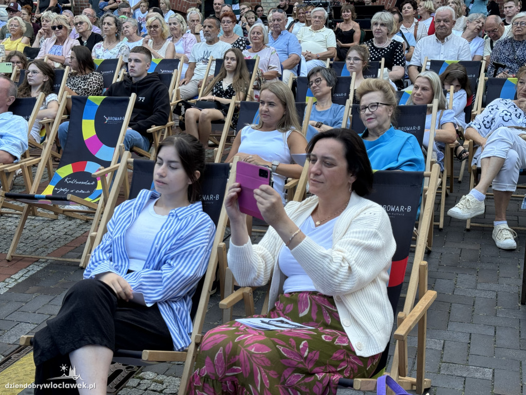 Koncert na leżakach: Przystanek Kultura