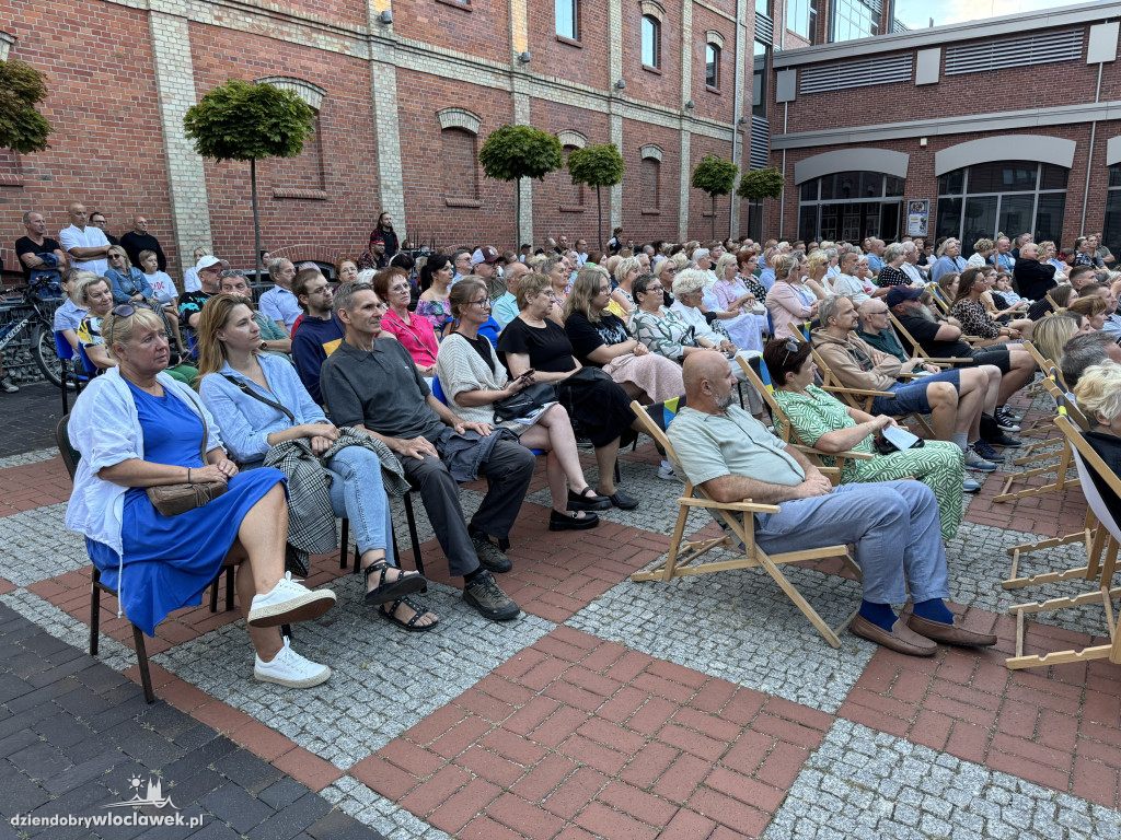 Koncert na leżakach: Przystanek Kultura