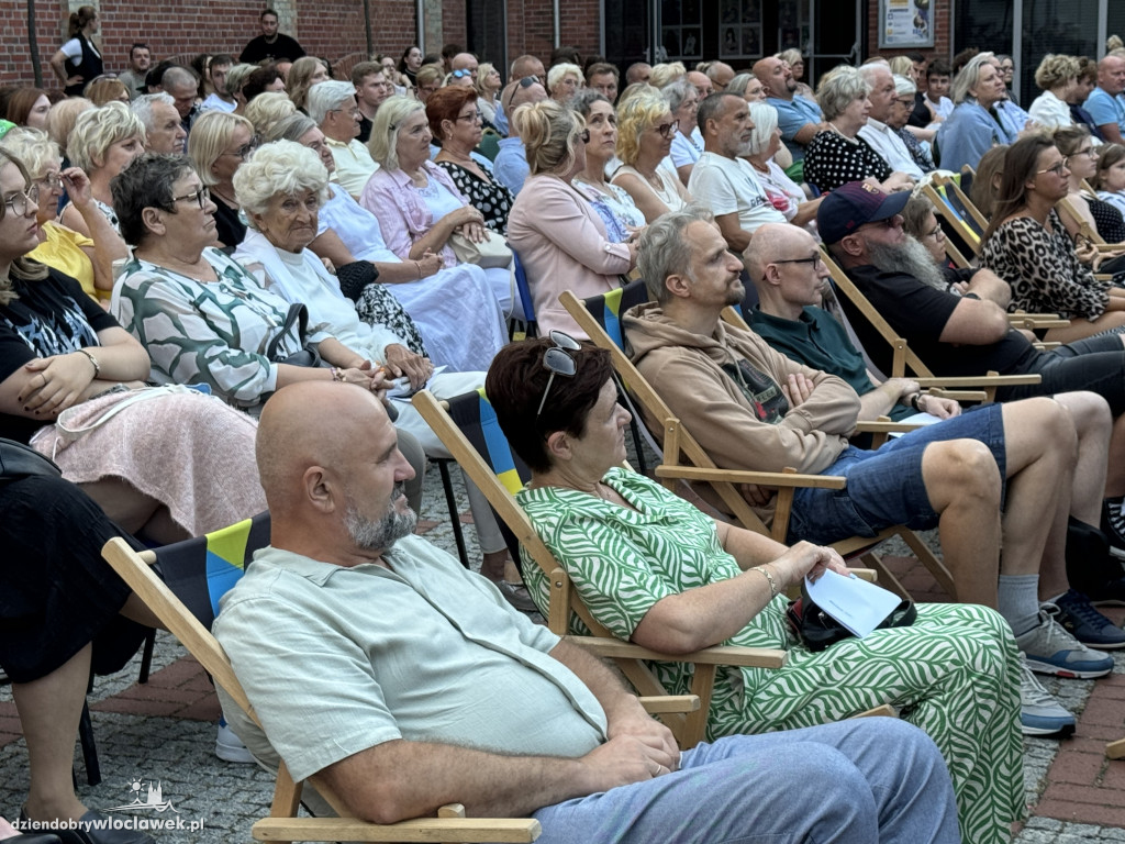 Koncert na leżakach: Przystanek Kultura