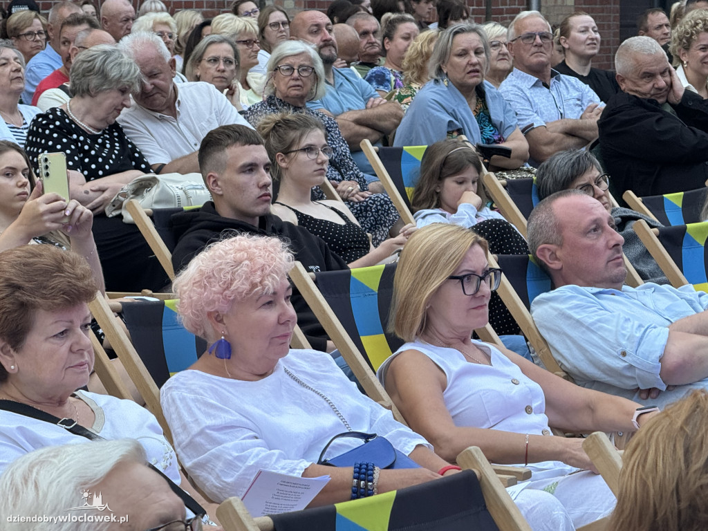 Koncert na leżakach: Przystanek Kultura