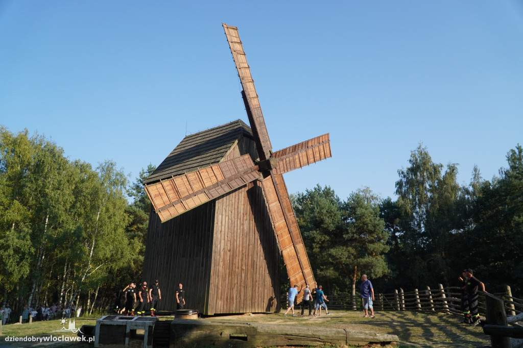 Festyn Folklorystyczny „U młynarza Janka” w Kłóbce