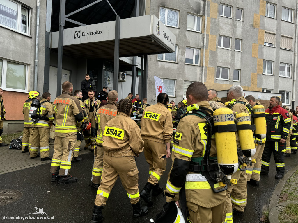 Honorowa wspinaczka na Broniewskiego