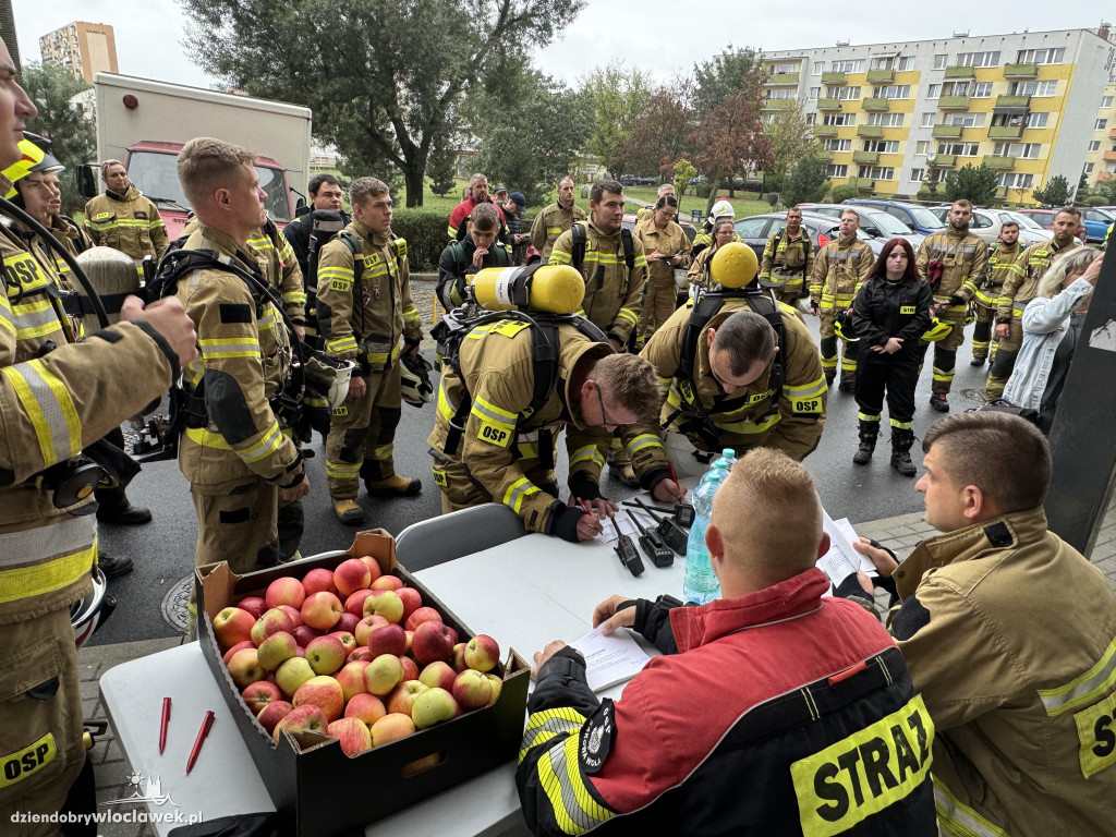Honorowa wspinaczka na Broniewskiego