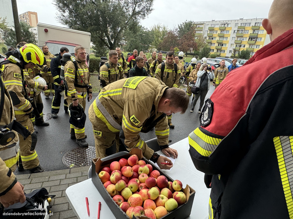 Honorowa wspinaczka na Broniewskiego